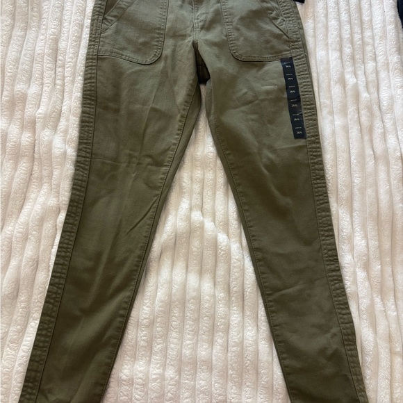 Banana Republic Pants - Banana Republic Olive Green Skinny Pants NWT